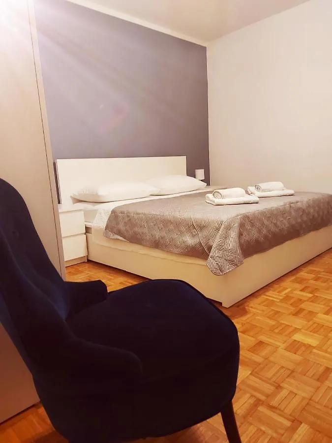 Apartment Karla Split 0*,